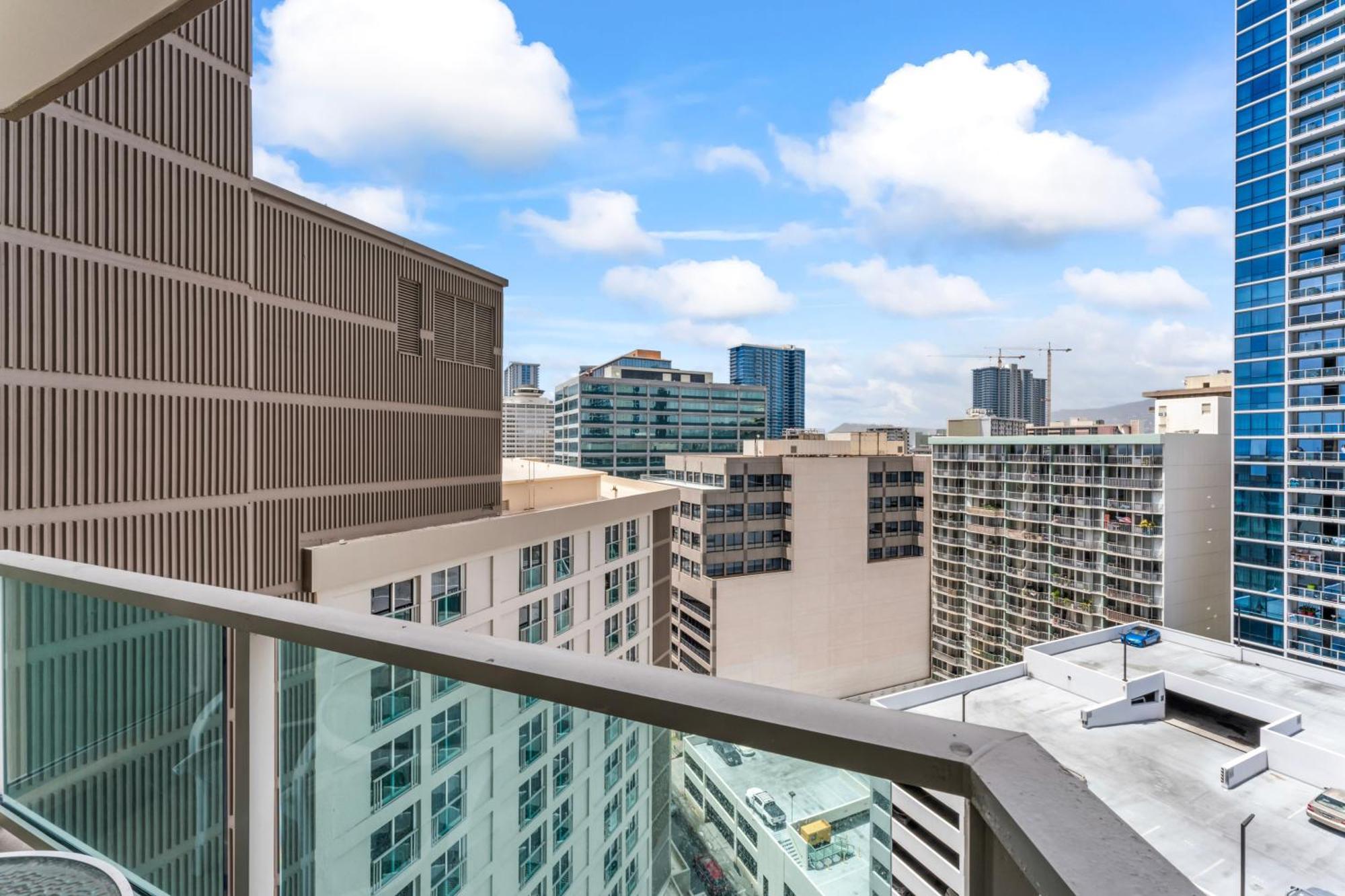 Ala Moana 15th Floor Hotel 5*